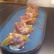 Croquetas casreras de serranito